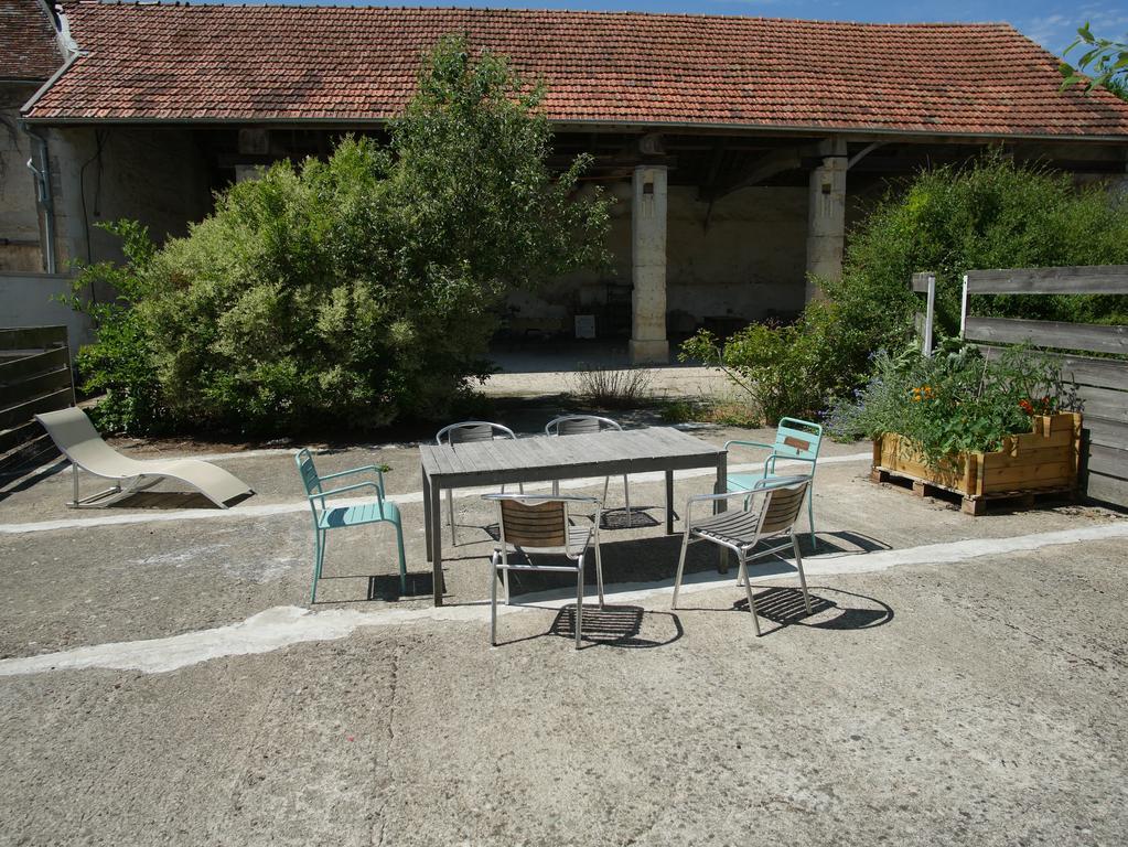 Gites De La Grande Ferme Avernes Esterno foto